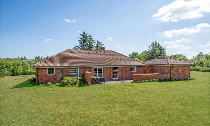 Nørre Fjand House | Pet-Friendly Retreat in Ulfborg with Full Kitchen Access