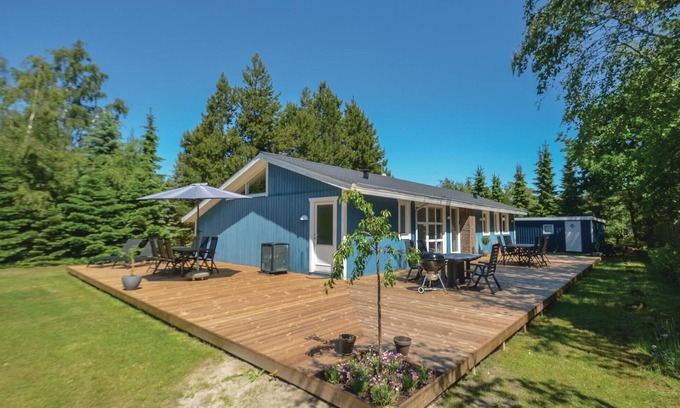 Bøtø By House | Spacious 4-Bedroom Getaway with Oceanfront Views