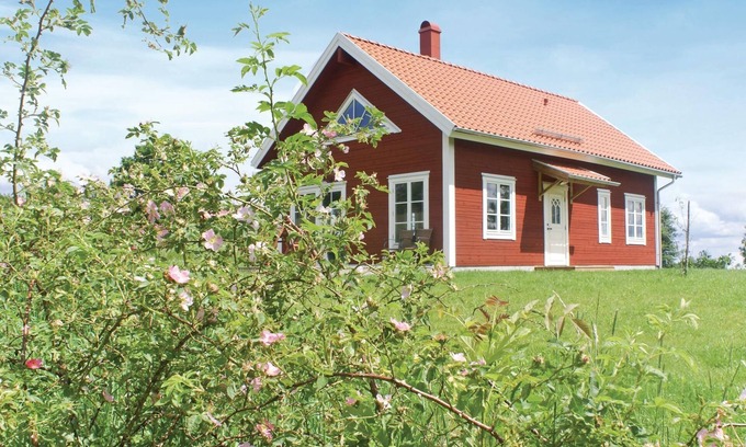 Vetlanda Municipality House | Eco-Friendly Wooden Retreat with Spa and Lake Views