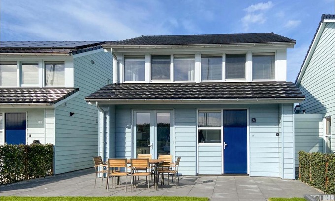Municipality of Hollands Kroon House | Serene Home in Wieringerwerf with House Sea View