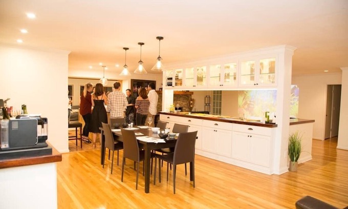 North Brookhaven House | Guest Rated 10/10: Open Floor Plan & Zen Backyard Retreat