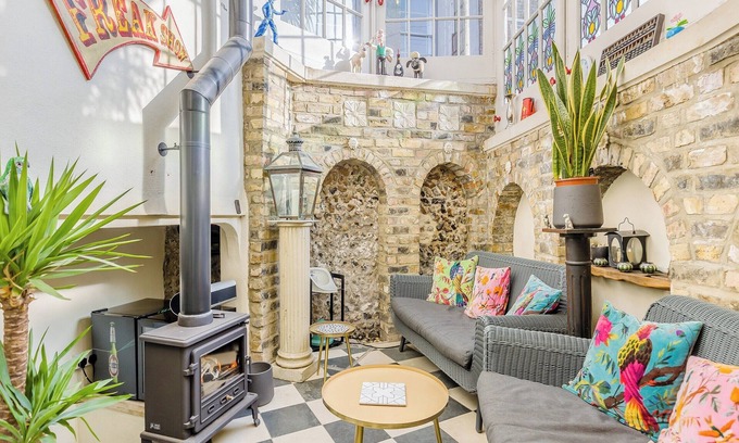 Broadstairs Cottage | Quaint Seaside House with Oceanfront Views & Guest Rated 10/10
