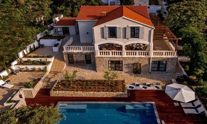 Cove Tri Zala (Zrnovo) Villa | Elegant Korcula Villa with Private Pool & Ocean Views
