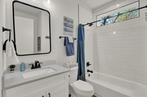 Point Venture House | Idyllic Lake Home with Pool, Beach Access & Gym