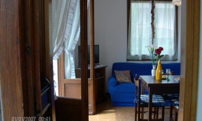Azzano House | Scenic Lake View G. Brentano - Pet and Child Friendly Stay