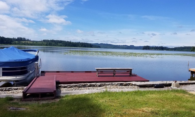 Silver Lake House | Stunning lakefront w-dock Silver lake to Mt St Helens No Pets-No Exceptions!