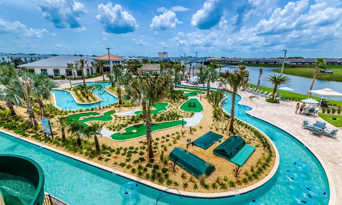 Kissimmee Cottage | Scenic Lakeview Townhome with Pool & Spa Retreat