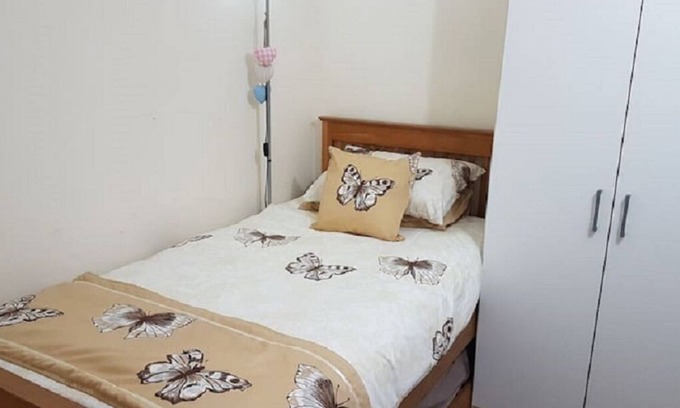 Canons Apartment | Modern 2-Bedroom Flat Near Canons Park for Your Getaway