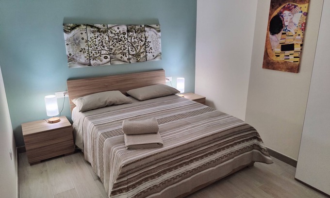 Blera House | Cozy Loggetta by the Town Hall with Spa & Hot Tub