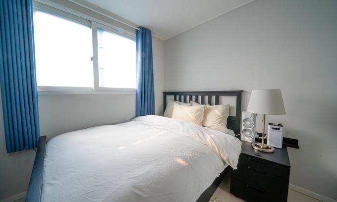 Seoul Apartment | Prime Location Apartment Near Dining and Transit - 10/10 Rated