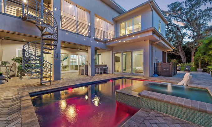 Baldwin Park Villa | Artsy Winter Park Home with Unique Nintendo Game Room