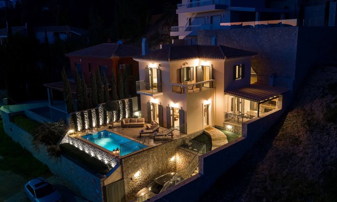 Agios Emilianos Villa | Cozy Maisonette by the Sea with Pool and Scenic Views