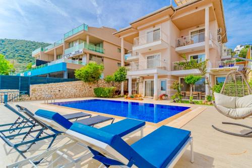 Kalkan House | Stunning Modern Duplex Apartment in Central Kalkan