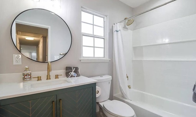 North Hills West House | Stunning Modern Home in the Heart of North Hills – 15907 Tuba St, CA 91343