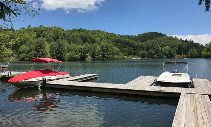 Cullowhee Cabin | Modern Rustic Lakeview Retreat with Private Boat Slip