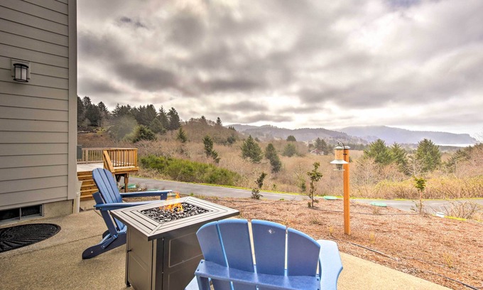 Neskowin House | Beautiful Neskowin Gem with Cascade Head Views & Spa