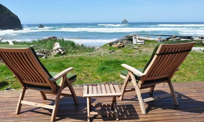 Arch Cape House | Oceanfront Escape: 5 Bedrooms, Spa & Breathtaking Views