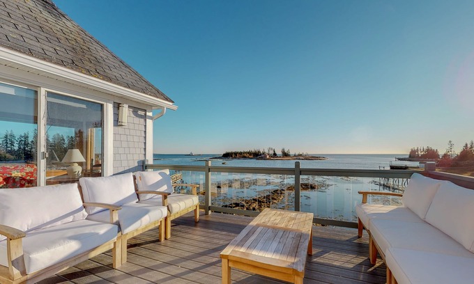 Newagen House | Oceanfront Cottage with Private Deck and Spectacular Views