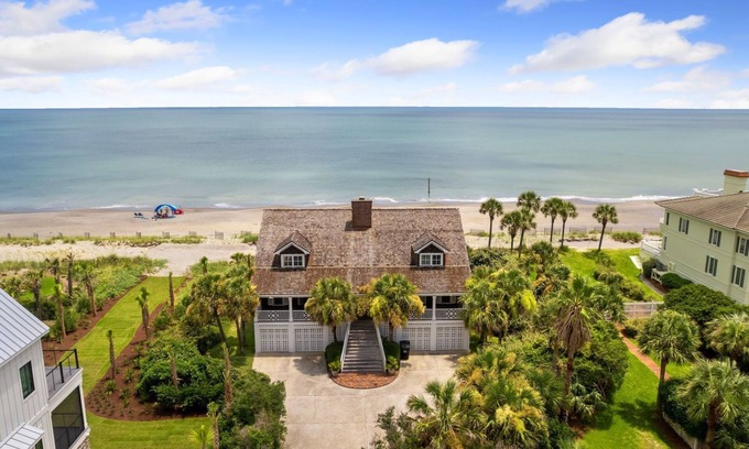 Debordieu Colony House | Oceanfront Beach House: Nature's Beauty & Top 10/10 Rated