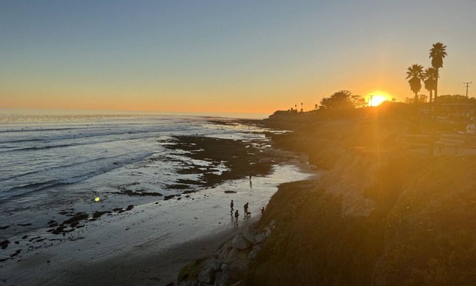 Opal Cliffs House | Oceanfront Townhouse with Spa & Kids' Amenities for 8+