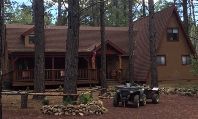 Flagstaff Cabin | Relaxing Off-Grid Cabin Retreat - Rated 9.8/10, Pet-Friendly