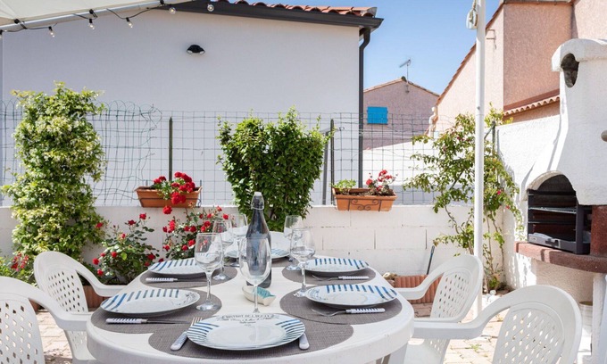 Sainte-Marie-Plage House | Cozy Villa for 6 with Ocean View, Terrace and WiFi