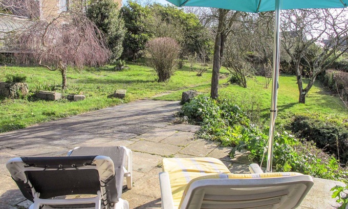 Saint-Suliac House | Inviting Private Villa for 6 with Ocean View and Pets Welcome