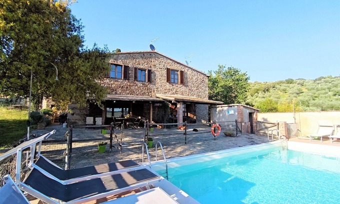 Campagnatico Villa | Private Villa Retreat with Pool, A/C, and Breathtaking Views