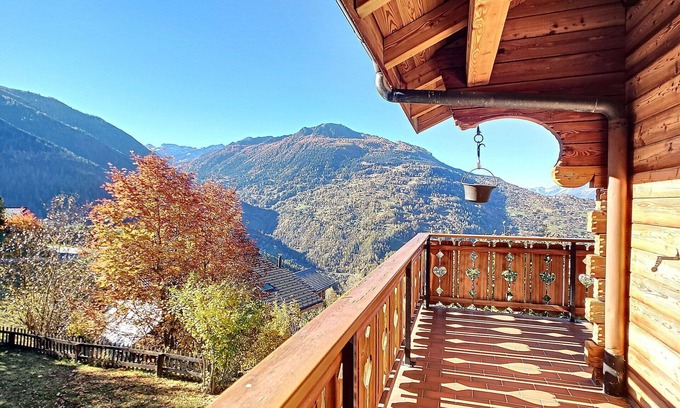 Veysonnaz House | Ideal Private Villa for 8 with Spa, WIFI and Terrace