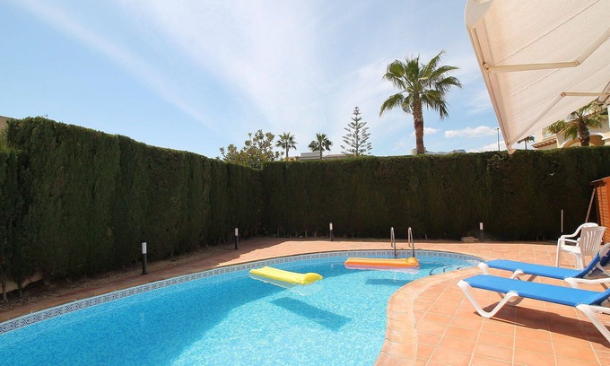 Bell Horizo House | Private Villa for 10 with Pool, WIFI, and Ocean View