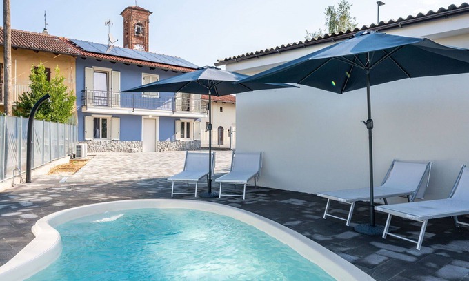Cherasco House | Private Villa for 6 with Pool, A/C & Terrace Retreat
