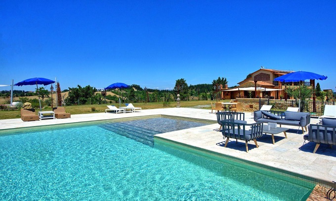 Peccioli Villa | Stunning private villa with A/C, WIFI, private pool, hot tub, patio and panoramic view