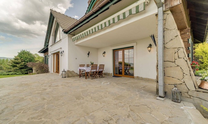 Gilowice Villa | Private Villa with Pool & Hot Tub, Rated 10/10 by Guests