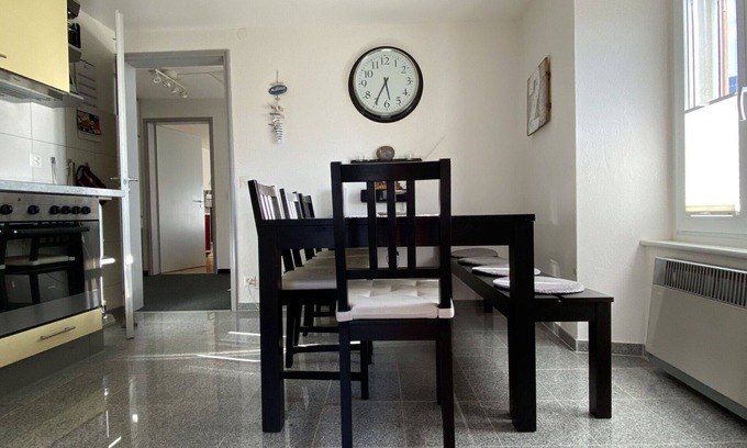 Lugano House | Private Villa for 6 with WIFI, Pets Welcome & Scenic Views