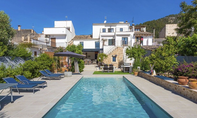 Alaro Villa | Private Villa for 12 with Pool, A/C & Wi-Fi in Paradise