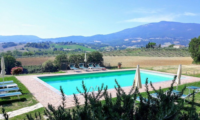 Cetona Villa | Private Villa with Pool, A/C, and Panoramic Views
