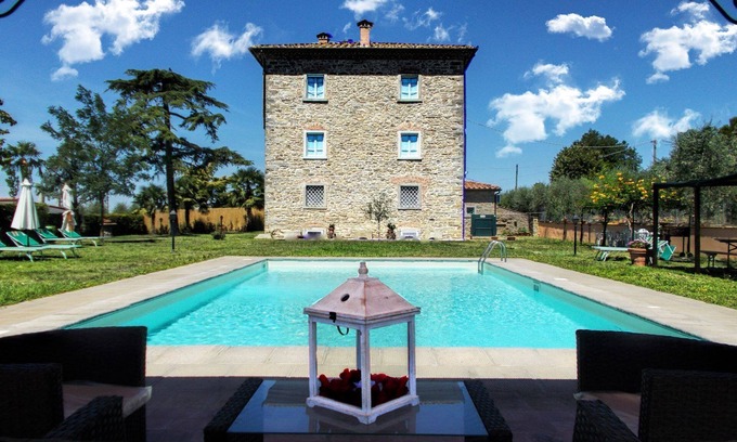 Cortona Villa | Private Villa with Pool, WIFI & Pet-Friendly Amenities