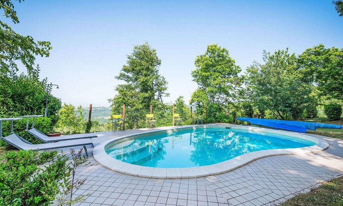 Piegaro Villa | Stunning private villa with private pool, WIFI, A/C, TV, terrace, pets allowed and parking