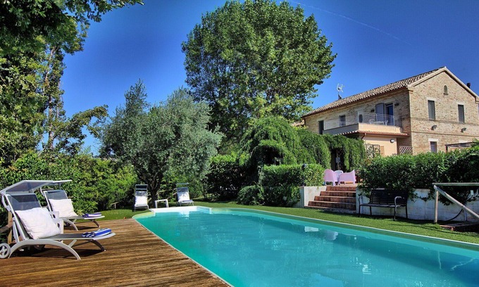 Ostra Villa | Private Villa Retreat with Pool, WiFi & Panoramic Views