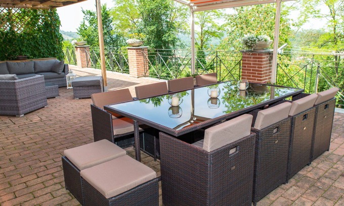 Ovada House | Delightful Private Villa with Pool, Hot Tub & Pet-Friendly