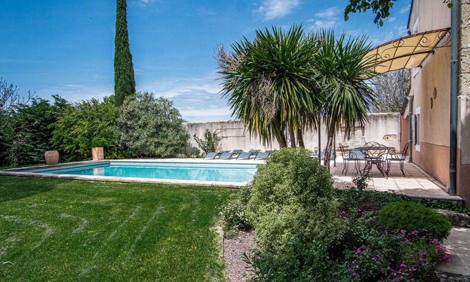 Cavaillon House | Impressive Retreat Between Alpilles and Luberon with Spa