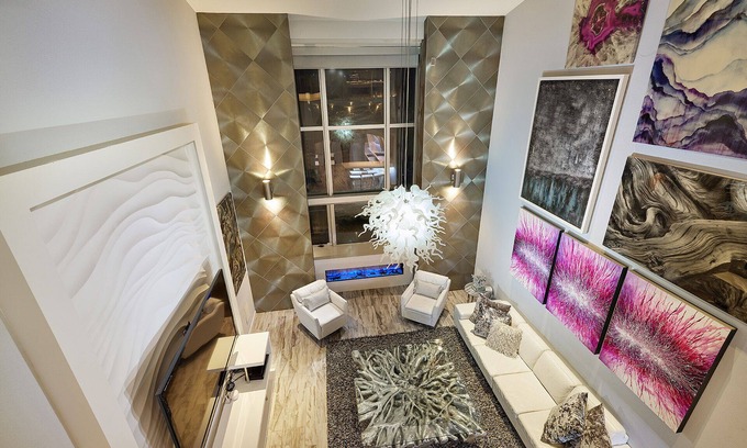 East Village House | Downtown Gaslamp Retreat: 4BR/3BA with Pool & Breakfast