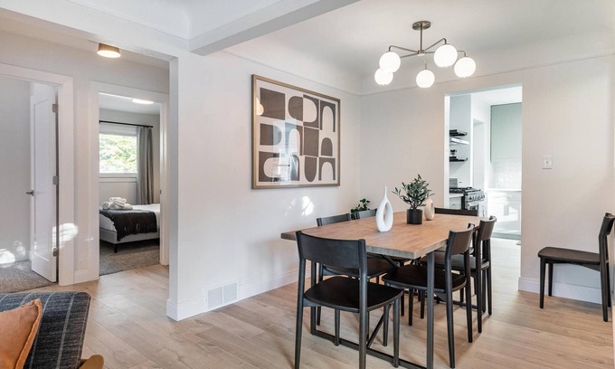 Oak Park House | Renovated 4BR/3.5BA Home with Backyard & Family Amenities!