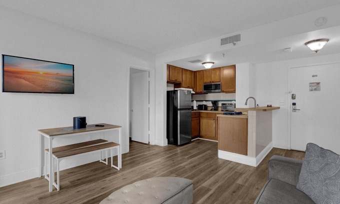 Florida Center Apartment | Family-Friendly Two Bedroom Condo Near Universal & Disney