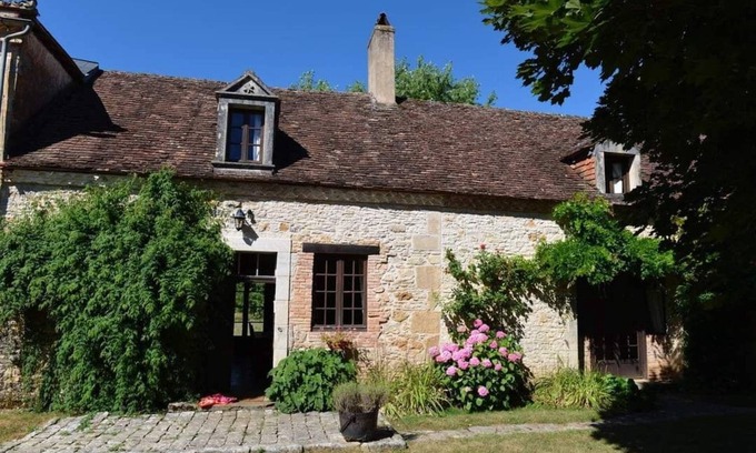 Sainte-Orse Other | Inviting Rustic Farmhouse in Dordogne with Pool & Family Fun