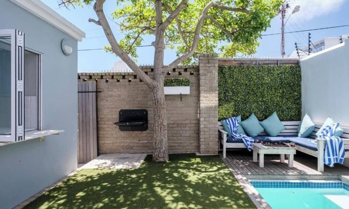 Cape Town House | Family-Friendly Sea Point Home with Private Pool & Breakfast