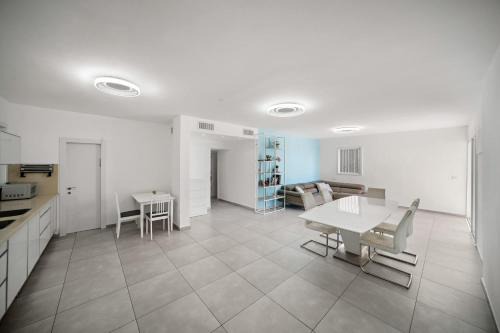 Netanya Apartment | Stunning Sea View 3BDR With Terrace By Isrentals