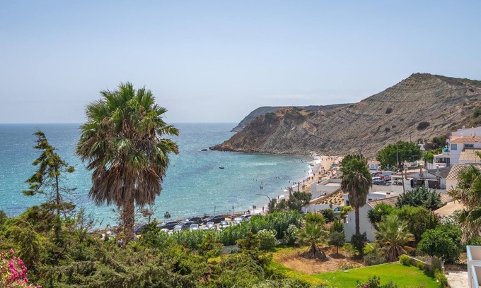 Burgau Apartment | Sea View Comfort at Casa Andorinha - Guest Rated 8.8/10
