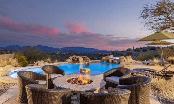 Fort McDowell House | Exclusive Secluded Ranch with Pool, Hot Tub & Ocean Views