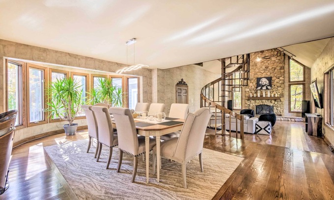 Solon House | Elegant Solon Retreat with Pool, Spa & Breakfast Included